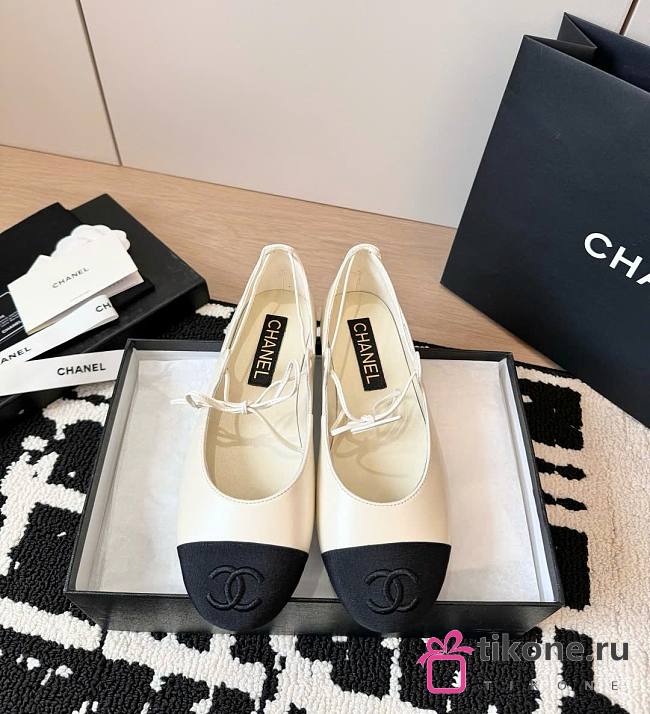 Chanel Mary Janes Lambskin Grosgrain Ivory Black - 1