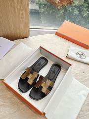 Hermes Oran Sandal Lamskin Champagne Gold - 3