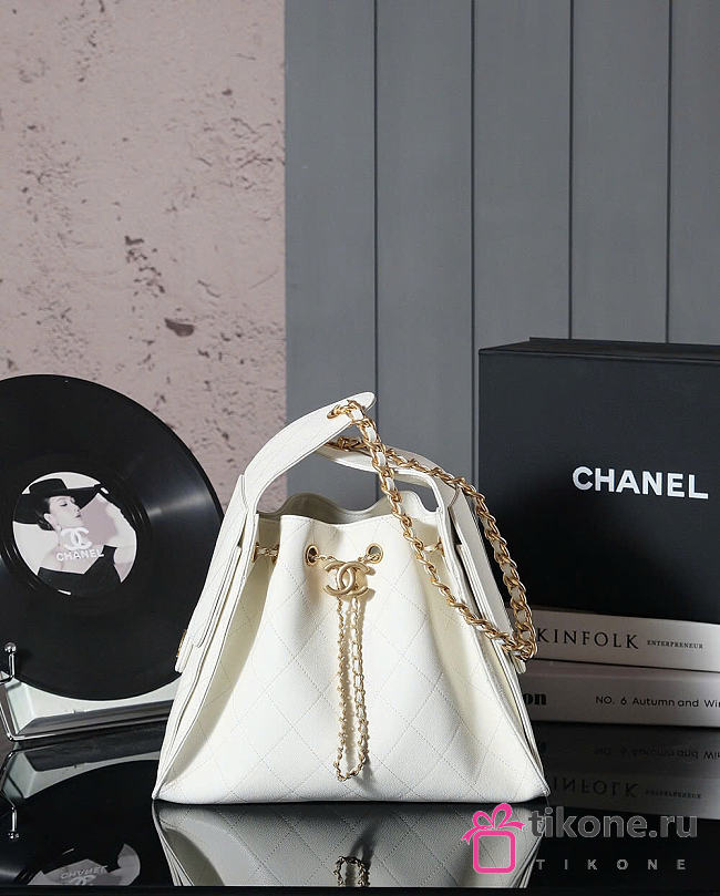 Chanel Drawstring Bucket Hobo Small Caviar White - 30×26×14cm - 1