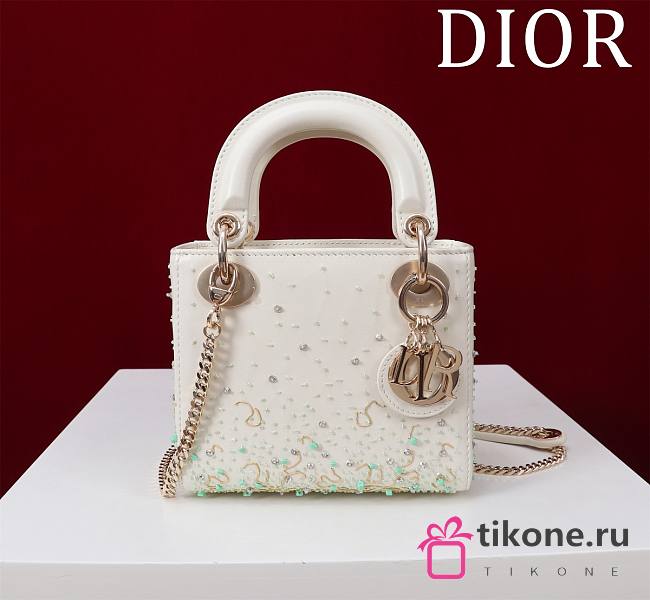 Mini Lady Dior Bag Pearl Mint Green Beads Embroidery - 17x15x7cm  - 1