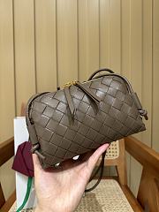 Bottega Veneta Intrecciato Concert Pouch Pinecone - 18.5x11.5x8.5cm - 5