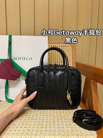 Bottega Veneta Small Getaway Black - 23.5x17.5x9cm