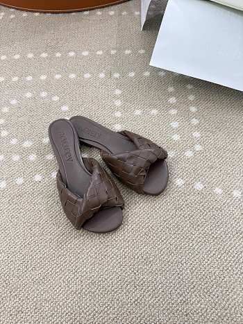 Bottega Veneta Blink Mule Brown Flat 