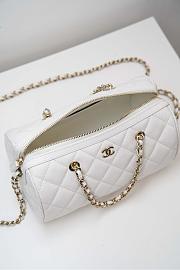 Chanel Clutch With Chain Grained Calfskin Gold Tone Metal White - 18.5x11.5x11cm - 2