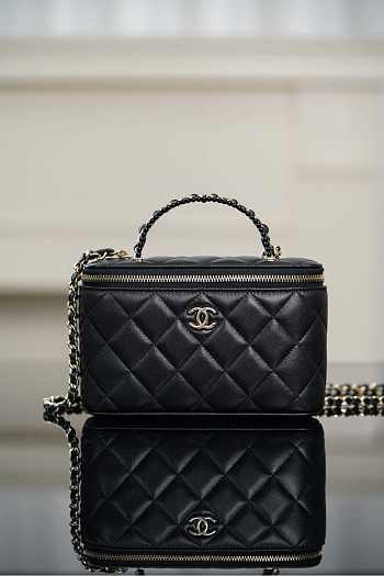 Chanel Long Vanity with Chain Lambskin Imitation Pearls Gold Metal Black - 17x9.5x8cm