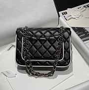 Chanel Flap Bag Lambskin Black White - 23.5x16.5x6.5cm - 6