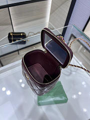 Chanel Small Vanity with Chain Shiny Calfskin Gold Tone Metal Burgundy - 11x8.5x7cm - 3