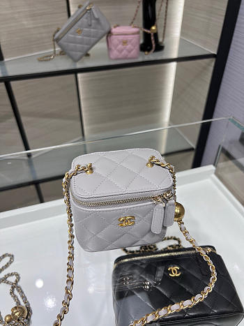 Chanel Small Vanity with Chain Shiny Calfskin Gold Tone Metal Gray - 11x8.5x7cm