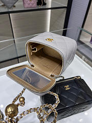 Chanel Small Vanity with Chain Shiny Calfskin Gold Tone Metal Gray - 11x8.5x7cm - 3