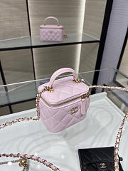 Chanel Classic Top Handle Vanity Case with Chain Quilted Lambskin Mini Light Pink - 11x8.5x7cm - 1