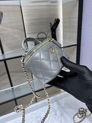 Chanel Classic Top Handle Vanity Case with Chain Quilted Lambskin Mini Gray - 11x8.5x7cm - 5