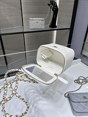 Chanel Classic Small Vanity with Chain Grained Calfskin Gold Tone Metal White - 11x8.5x7cm - 6