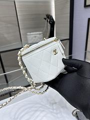 Chanel Classic Small Vanity with Chain Grained Calfskin Gold Tone Metal White - 11x8.5x7cm - 5