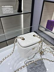 Chanel Classic Small Vanity with Chain Grained Calfskin Gold Tone Metal White - 11x8.5x7cm - 3