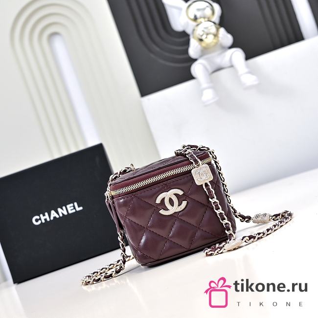 Chanel Small Vanity With Chain Lambskin Diamante Gold Metal Burgundy - 11x8.5x7cm - 1