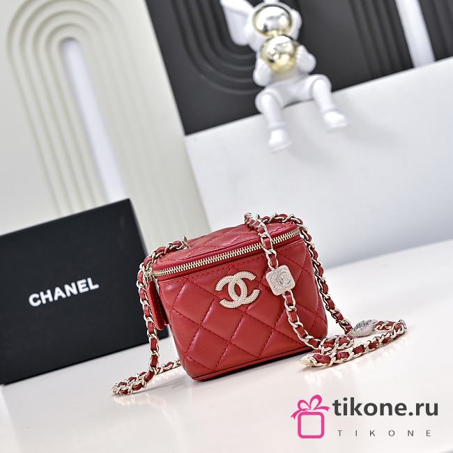 Chanel Small Vanity With Chain Lambskin Diamante Gold Metal Red - 11x8.5x7cm - 1