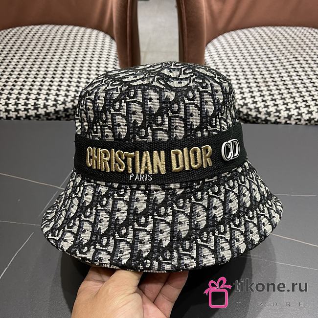 Dior Oblique Small Brim Bucket Hat White and Black Embroidery - 1