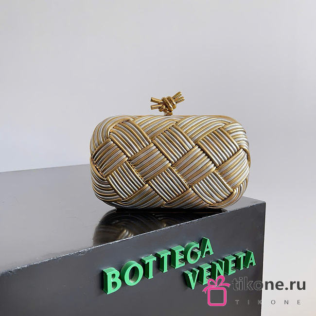 Bottega Veneta Knot Intrecciato Metallic Leather Clutch Gold  - 1