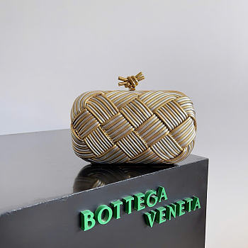Bottega Veneta Knot Intrecciato Metallic Leather Clutch Gold 