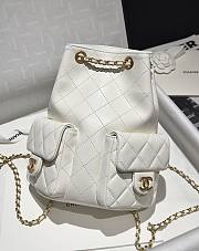 Chanel Backpack Shiny Lambskin Gold Tone Metal White - 24.5x18x8cm - 1