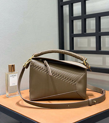 Loewe Small Puzzle Bag in Calfskin Tundra - 24x16.5x10.5cm