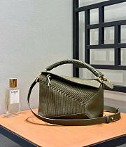 Loewe Small Puzzle Bag in Suede Autumn Green - 24x16.5x10.5cm - 1