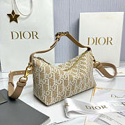 Medium DiorTravel Nomad Pouch Natural Dior Oblique Jacquard - 22x13x9.5cm - 5
