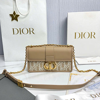 30 Montaigne East-West Bag with Chain Dior Oblique Jacquard and Natural Smooth Calfskin - 21x12x6cm