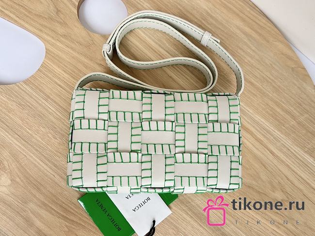 Bottega Veneta Intrecciato Cassette Crossbody Bag White Green - 23x15x6cm - 1