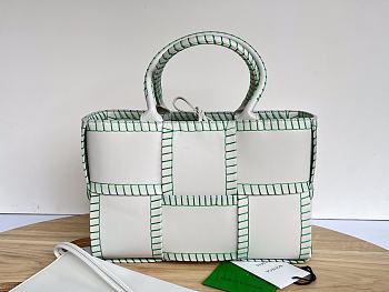 Bottega Veneta Small Intrecciato Topstitch Leather Tote In White Green - 30x20x11.5cm