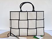 Bottega Veneta Arco Medium Large-trimmed Canvas Tote Bag In Natural - 46x34x12cm - 3