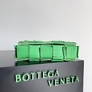 Bottega Veneta Green Fringed Cassette Bag - 23x15x5.5cm - 6