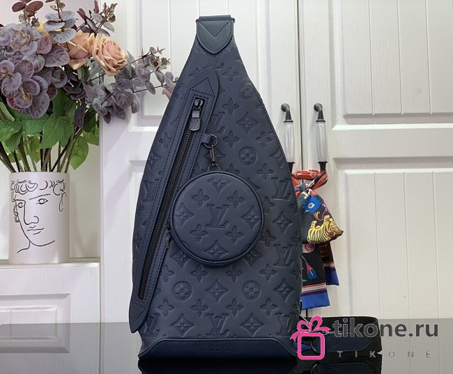 LV Duo Slingbag Monogram Shadow Leather Navy M24467 - 20x42x6cm - 1