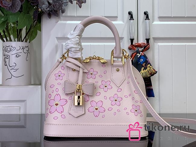 LVxTM Alma BB Epi Leather M13104 - 23.5x17.5x11.5cm - 1