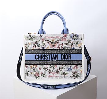 Dioramour Medium Dior Book Tote Latte Embroidery with Multicolor Amour 1947 Motif and Latte Calfskin - 36.5x28x17.5cm