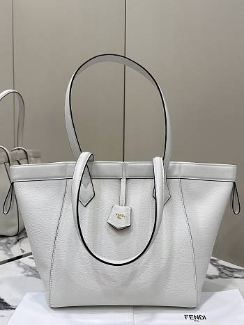 Fendi Origami Medium White Leather Bag That Can Be Transformed - 27x27x16.5cm