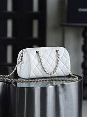Chanel Classic Clutch With Chain Shiny Grained Calfskin Gold Tone Metal White - 18.5x11.5x11cm - 2