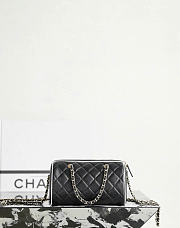 Chanel Clutch with Chain Lambskin Gold Tone Metal Black White - 18.5x11.5x11cm - 4