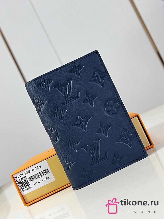 LV Passport Holder Monogram Shadow M14792 - 10x14x2.5cm - 1