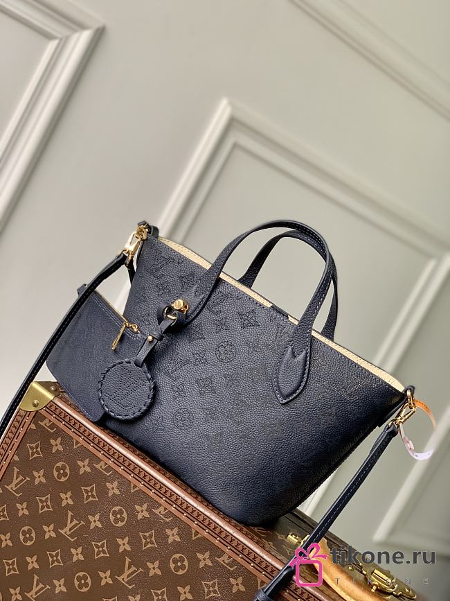 LV Blossom PM Perforated Mahina Navy M14317 - 20x20x12.5cm - 1
