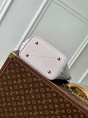 LV Blossom PM Mahina Leather Brume Gray M12088 - 20x20x12.5cm - 6