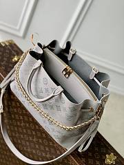 BV Bella Tote Mahina Leather Brume Gray M12127 - 32x23x13cm - 5