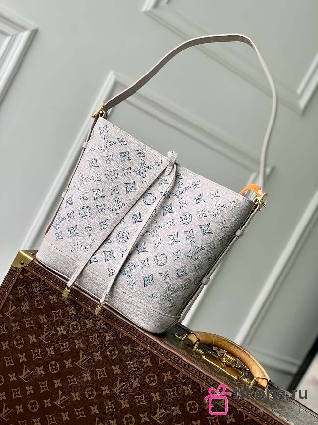 LV Flore Mahina Leather Brume Gray M12496 - 28x27x10cm - 1