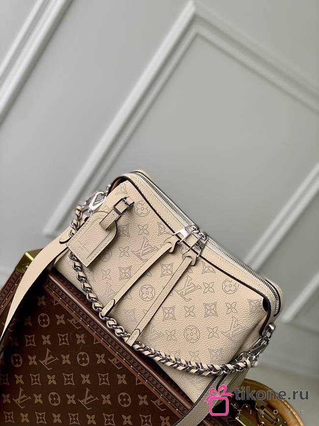 LV Hand It All PM Mahina Creme Beige M24114 - 29x18x13cm - 1