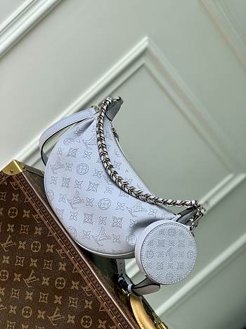 LV Baia PM Mahina Light Lilac M22959 - 26x17x7.5cm