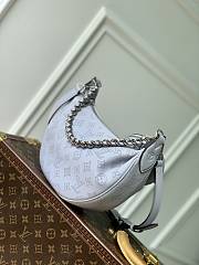 LV Baia PM Mahina Light Lilac M22959 - 26x17x7.5cm - 3