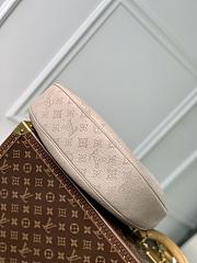 LV Baia MM Mahina Galet Gray M22823 - 36.5x23x8cm - 3