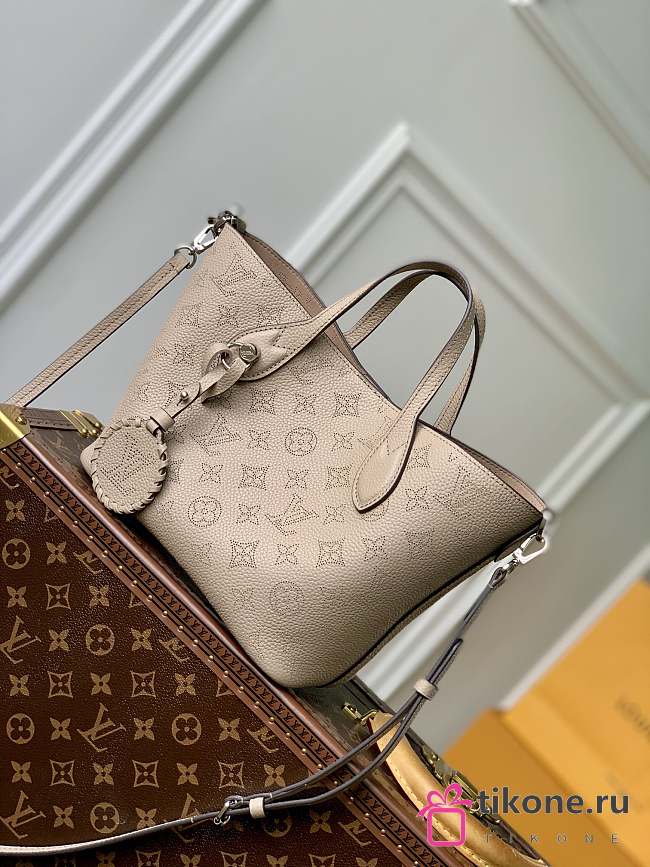 LV Blossom PM Mahina Leather Galet Beige M21849 - 20x20x12.5cm - 1