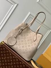 LV Blossom MM Mahina Galet Beige M21852 - 30x27.5x16cm - 2