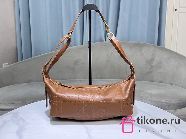 Dior Medium D-Journey Bag in Vintage Smooth Calfskin Camel Flat Macrocannage -  33x16x15cm - 1